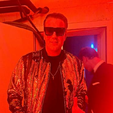 Es knallte auch noch nach dem Feuerwerk - DJ Antoine vor seinem Auftritt im Backstagebereich.