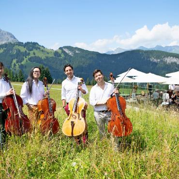 Die zweite Epoche des «Wandels» kommt zum Ende - Vier Celli auf der Alp: eine Premiere – Brunch auf dem Gstaader Hausberg Eggli mit Konzert. FOTO: RAPHAEL FAUX