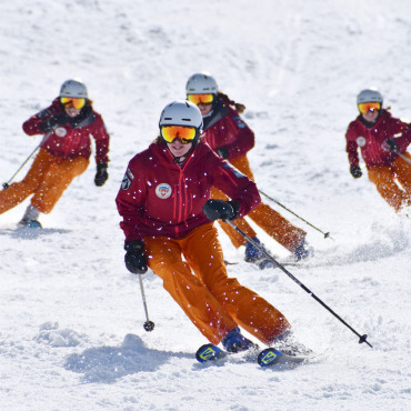 Erfolge für das Saanenland am Bernischen Skilehrertreffen - Nüschti Synchro: das starke Frauenteam aus dem Saanenland.