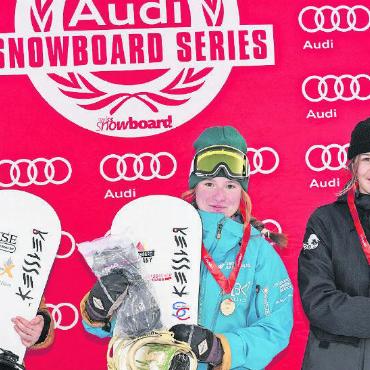 Snowboard‑Cross am Betelberg: Podestplatz für Mia Hauswirth - U15-Damen: 1. Rosalie Bauer (GER); 2. Luca Carina Engler (SUI); 3. Mia Hauswirth (Saanen).