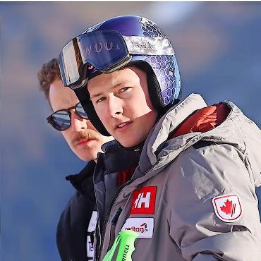 Jonas Hählen: vom Saanenland auf die Weltbühne des Skisports - Brodie Seger, kanadischer Speedspezialist und aktuell die Weltnummer 23 in der Disziplin Abfahrt, hat sein Terrain im Fokus. Volle Rückendeckung erhält er von Jonas Hählen (hinten), der ihm als Trainer zur Seite steht. FOTO: ZVG