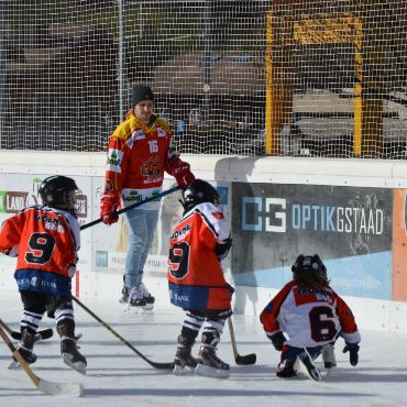 976 NHL-Spiele Erfahrung auf Gstaader Eis