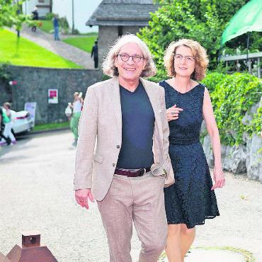 «Kultur ist wichtig für ein erfülltes Leben» - «Wanderungen, Flucht und Migration sind die Norm und die Bibel eine Erzählung der Vertriebenen»: Pfarrer Bruno Bader mit seiner Frau Regula.