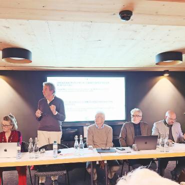 Neuer Präsident für den Wasserngrat – und grosse Fragen für die Zukunft - Die Generalversammlung der Wasserngrat 2000 AG fand vergangenen Mittwoch im Hotel Arc-en-Ciel in Gstaad statt. FOTOS: MARCO KELLENBERGER