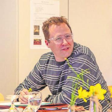 Der Rattenschwanz des Fachkräftemangels - Institutionsleiter Patric Bill an der Generalversammlung des Chinderhuus Ebnit.