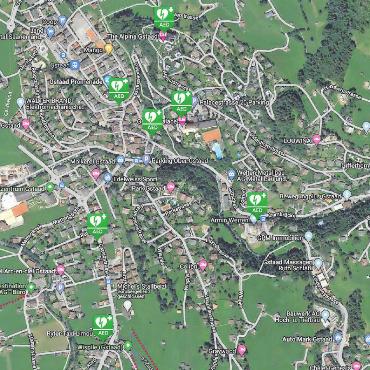 70 Defibrillatoren sorgen für flächendeckende Erste Hilfe - Verteilung der während 24 Stunden öffentlich zugänglichen AED-Geräte im Dorf Gstaad. KARTE: ZVG
