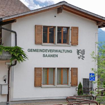 Gemeindeversammlung: SVP befürwortet beide Geschäfte - Die Jahresrechnung der Gemeinde Saanen schliesst mit einem Minus. SYMBOLBILD: AVS-ARCHIV