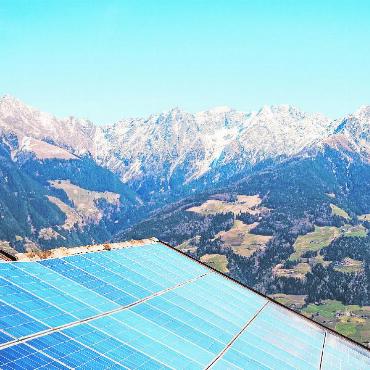 Bundesrat forciert Planung von Photovoltaikanlagen für ganze Gemeindegebiete - Der Bundesrat hat neue Massnahmen beschlossen, um die nachhaltige Entwicklung in der Schweiz voranzubringen, beispielsweise die Planung von Photovoltaikanlagen für ganze Gemeindegebiete.