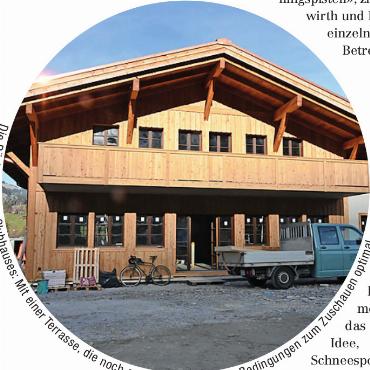 Eine saubere Sache - Die Rückseite Clubhauses: Mit einer Terrasse, dich noch ergänzt wird, sind die Bedingungen zum Zuschsurn optimal.