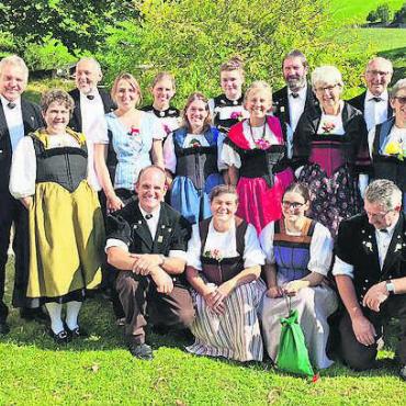 Männer(stimmen) gesucht - Das Chörli Lauenen sucht Männerstimmen. Der ganze Monat Oktober ist Probemonat. FOTO: ZVG