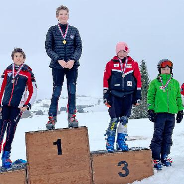 Heiti-Cup-Jubiläum fällt zum Glück nicht ins Wasser - Knaben Jg. 2013/2012: 1. Rang: Louis Luginbühl, 2. Rang: Oscar Reiss, 3. Rang: Marco Clot, 4. Rang: Janne Hauswirth, 5. Rang: Louis Worbs.