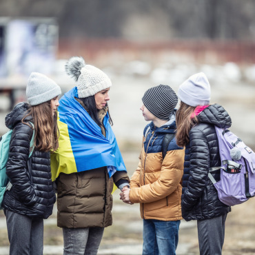 50 ukrainische Waisenkinder in Gstaad aufgenommen - Am letzten Wochenende sind 50 Waisenkinder und ihre sieben Betreuerinnen aus dem ukrainischen Kramatorsk in Gstaad eingetroffen.  (Symbolbild: Adobe Stock)