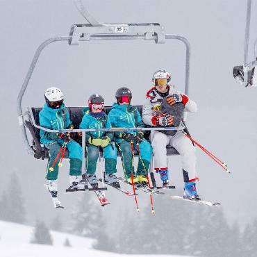 Lars Rösti bleibt unschlagbar: Heimspiel vor Nachwuchs und Fans - Sesselifahrt mit dem Skistar.
