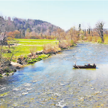 Wanderung Höhi Wispile–Lauenen im Kino - «Chumm mit» zeigt eine Wanderperle aus jedem Kanton. Dazu gehört auch die Überquerung der Sitter in der historische Fähre im Kanton Thurgau. FOTO: ZVG