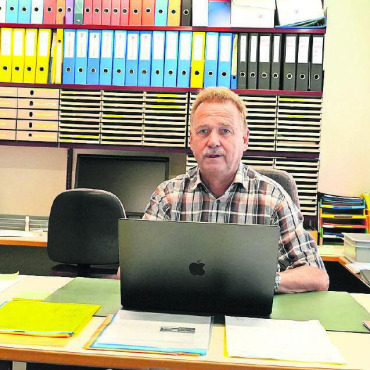 Handyverbot an Schulen - Der Schulleiter des OSZ Ebnit, Martin Stähli, im Interview.