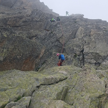 Eine Woche wie «richtige» Alpinisten - Abseilen am Alplistock.