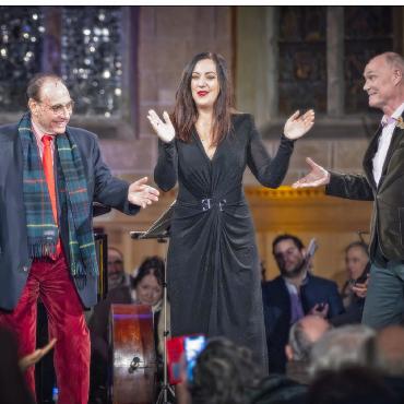 Die Tücken der Liebe – Neujahrskonzert am Gstaad New Year Music Festival - Zwischen den Stücken nahm sich Viotti den Raum für persönliche Anekdoten und Interaktionen mit dem Publikum. FOTOS: PATRICIA DIETZI