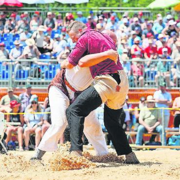 Zweiter Kranz für Annen Dominic - Erst der Kampf … FOTOS: ZVG