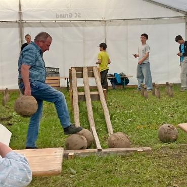 Waldfest des Skiclubs Grund – ein Ereignis für Jung und Alt - Das Waldfest ist das einzige Fest in der Region mit einer Kegelbahn. Daher war diese immer gut besucht.
