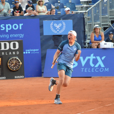 Dominic Stricker im Achtelfinal - Dominic Stricker drehte das Spiel gegen seinen Freund Marc-Andrea Hüsler nach beinahe aussichtsloser Ausgangslage am Ende des zweiten Satzes. (Foto:AvS)