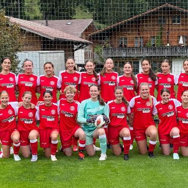 FC Sarina schiesst sich zum Sieg - Das Frauenteam des FC Sarina konnte am letzten Samstag den ersten Sieg feiern. FOTO: ZVG