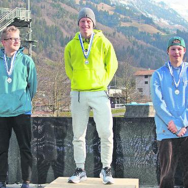 Resultate im Wasser und auf Schnee - Nils Elsener holte sich den Tagessieg vor Joel Arnold (Spiez) und Linus Mathys (Thun).