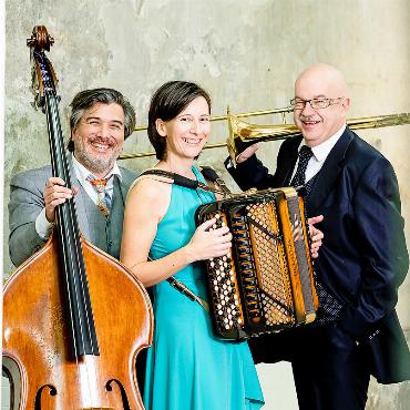 Ein Konzertabend voller Köstlichkeiten - Das Trio «Capella» spielt am kommenden Sonntag in der Kirche Lauenen das Konzert «hei zue».