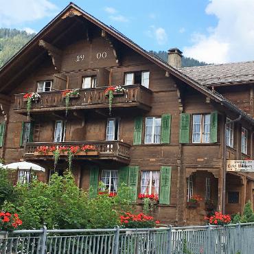 Wildhorn Group übernimmt Hotel und Restaurant Wildhorn - Das traditionsreiche Hotel und Restaurant Wildhorn in Lauenen. FOTO: ZVG.