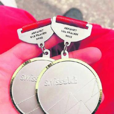 Jack Spencer holt zwei Schweizermeistertitel U18 - Erfolg der Damen in Verbier.