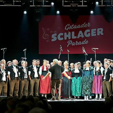 Grossformation der Jodlerklubs aus dem Saanenland versprechen Gänsehautstimmung - Die Grossformation der einheimischen Jodlerklubs anlässlich des 30-Jahr-Jubiläums 2018. FOTO: ZVG