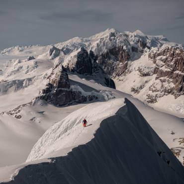 Wenn der Berg ruft - Imposante Natur, die ehrfürchtig macht: Der Profialpinist Stephan Siegrist offenbaren sich bei seinen Touren die schönsten Bergpanoramen. (Fotos: Stephan Siegrist)