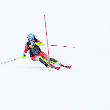 Milano Cortina 2026: vier Persönlichkeiten – eine olympische Mission - Sue Piller trainierte in der letzten Januarwoche an den Hublen. Ihr Ziehvater Fred Labaune steckte gemeinsam mit den RLZ-Gstaad-Trainerkollegen Jan Perren und Philippe Chevalier einen anspruchsvollen Trainingslauf aus.