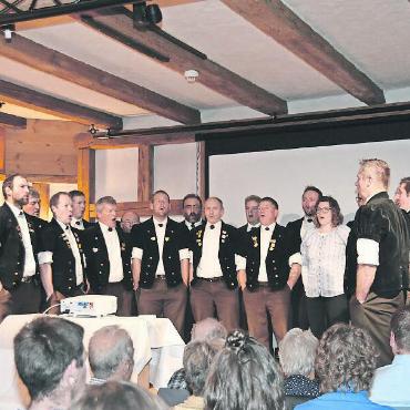 Ein Buch gegen das Vergessen - Der Jodlerklub Lauenen sorgte für die musikalische Umrahmung.