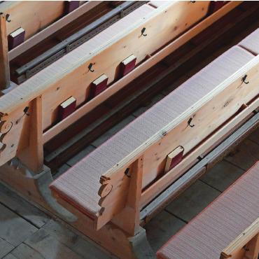 Kirche ist Präsenz Über das Dasein, das bleibt - Hier ist Platz, auch wenn gerade niemand da ist.