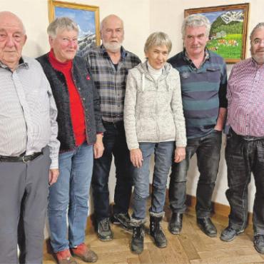 Alphorn- und Coiffeurjasssieger:innen 2025 - … und des Coiffeurjasses 2025. FOTOS: ZVG