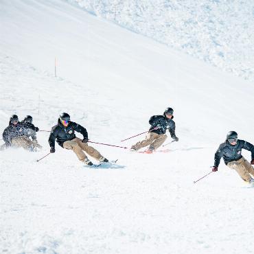 Saanenland dominiert am Swiss Snow Happening 2026 - Mit einem Endresultat von 58,6 von 60 möglichen Punkten gewann das Demoteam Saanenland.   FOTO: SILVAN ZELLER/SWISS SNOWSPORTS