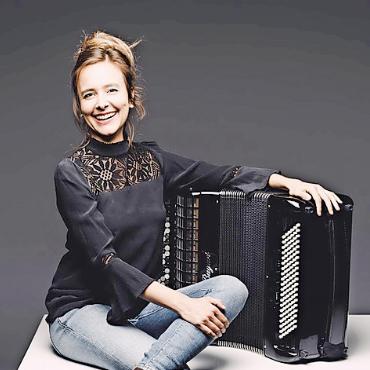 Grubenberghütte: Konzertveranstaltung «Jam» mit der Schweizer Akkordeonistin Viviane Chassot - Viviane Chassot FOTO: ZVG