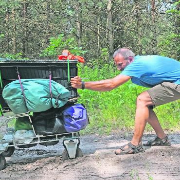 Mit dem Einkaufswagen von Flumenthal nach Moskau - Die täglichen Herausforderungen auf der Reise mit Mrs. Molly: Sandpiste in Polen.