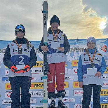 Grosse Erfolge für das RLZ Swiss Ski Gstaad - Doppelsieg für das RLZ Gstaad bei den U14 Mädchen: Rang 1 für Noemi Reichenbach und Rang 2 für Emma Horn.