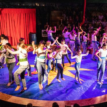 Wow – was für eine Show im Zirkuszelt zum Abschluss des 100-Jahr-Jubiläums der Schule Rütti