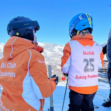 Heiti JO-Cup 2025 – lauter «coole Socken» - Professionelle Betreuung kurz vor dem Start.