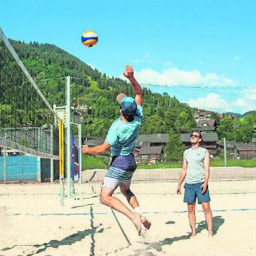 Küderpesches-Beachvolleyballturnier 4.0 - Die Küderpesches in Aktion: Spannung bis zur letzten Minute. FOTOS: LIV STAUB