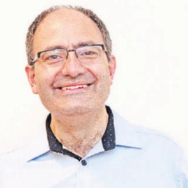 Abschied von Pfarrer Alexander Pasalidi - Nach vier Jahren im Dienst der Pfarrei St. Josef Gstaad zieht es Pfarrer Alexander Pasalidi zurück ins Mittelland. FOTO: ZVG