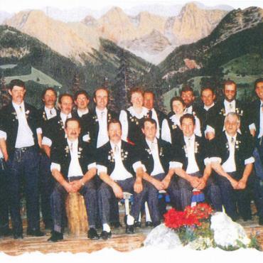 50. Jahrestag der Gründung der «Yodleurs du Pays-d’Enhaut» - Die «Yodleurs du Pays-d’Enhaut» anlässlich des 25-Jahr-Jubiläums.   FOTO: ZVG