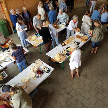 Ein Chüejer­zmorge zum 1. August - Das Brunch-Buffet. (Foto: AvS)