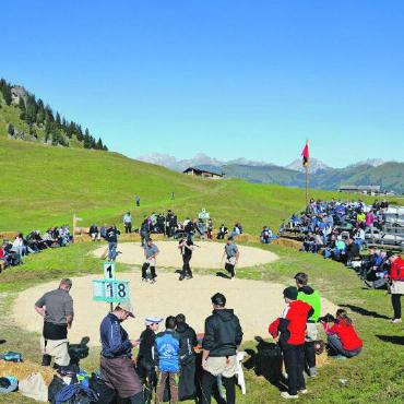 Jahresrückblick 2024 – Sport: Saanenlands Sportelite überzeugte - Der Hornberg-Schwinget 2024. FOTO: ELISA OPPERMANN