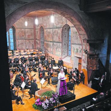 Feierlicher Schubert in der Kirche Saanen - Pfarrerin Marianne Kellenberger begrüsste das Konzertpublikum in der Kirche Saanen.