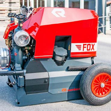 Gsteiger Feuerwehr wird modernisiert - Das neue Prunkstück der Feuerwehr Gsteig: Die Motorspritze Fox der vierten Generation.