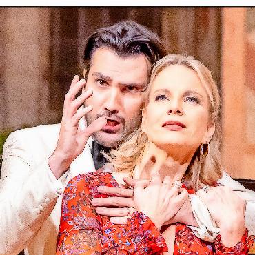 Opernstars in der Kirche Saanen - Elῑna Garanˇca und Jonathan Tetelman.