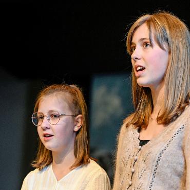 Jens Zahler ist Saaner Solo-Champion 2025 - Geschwister Louise und Adèle Dänzer, Flendruz (Gesang), 3. Rang.